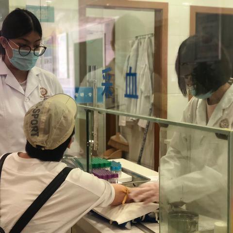 精准脱贫，端午传递爱，昆明白癜风皮肤病医院正在行动中！