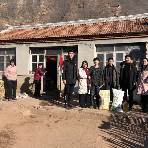 新春送温暖 情系贫困生--朝阳市劳动高级技工学校开展新春慰问贫困学生送温暖活动