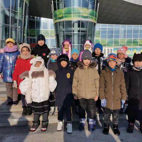 喜迎冬奥，畅享冰雪一宝泉岭中心小学校少先队红领巾假日小队活动（四年四班小队）