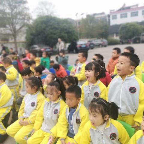 欢乐跳跳跳，健康哈哈笑--竹市镇中心幼儿园大班跳绳比赛