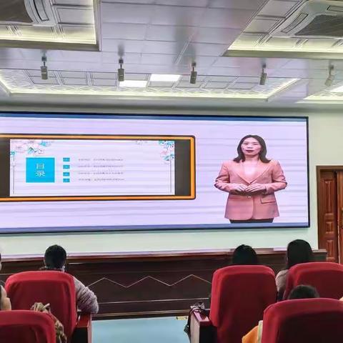 【四小·教研】诗词传古韵·名师助成长——广昌县第四小学开展“名师理念”课后研讨活动