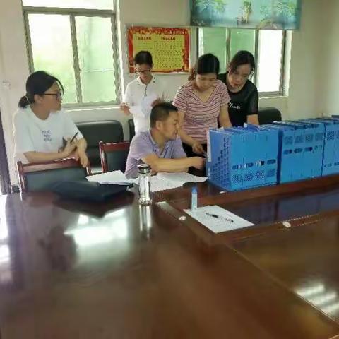 临潼区扶贫办就近期各级检查反馈问题整改情况持续开展督导工作