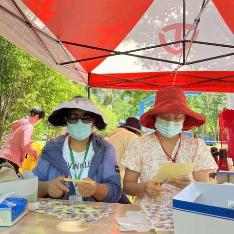 龙华分局市场科开展疫情防控志愿者活动情况（8月27日）