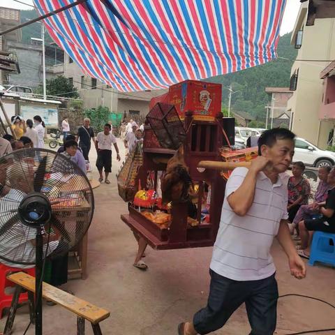 满姨丈我们农村风俗追悼会现场组图