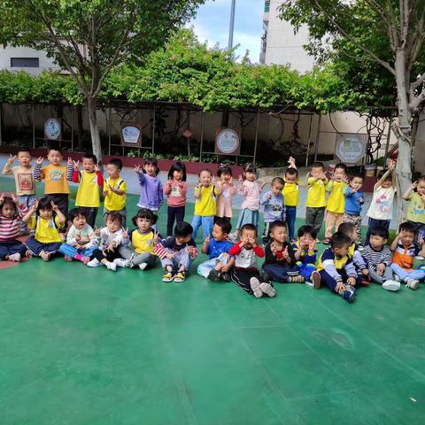 铁矿幼儿园小一班十月份小结
