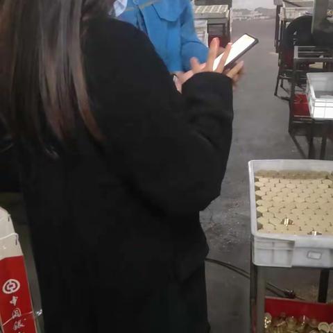 玉环龙溪支行组织“月发月活，添`薪`动力”进企业大型活动