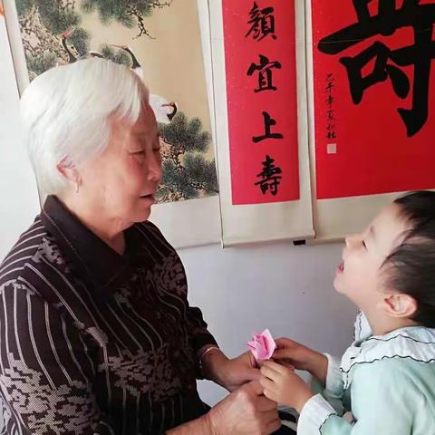 【重阳节，你想象的样子它都有】开发区中心幼儿园庆重阳系列活动