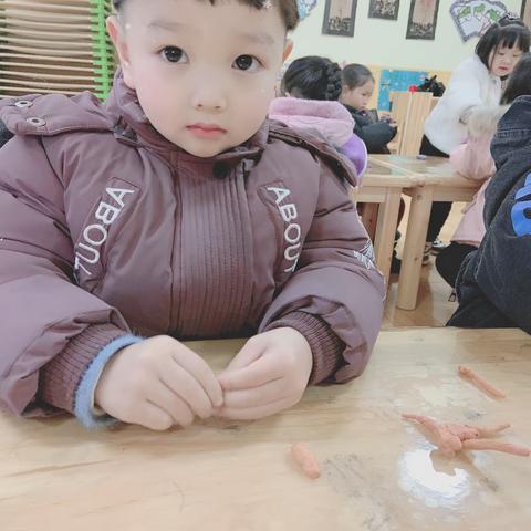 【北大树果国际幼儿园】芒果一班吴雨泽成长相册