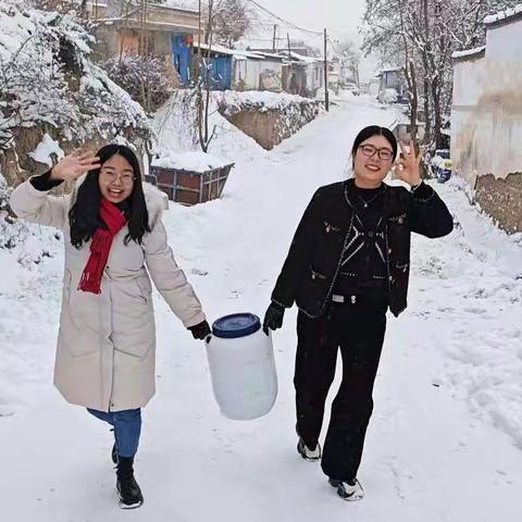 山村教师下雪日常