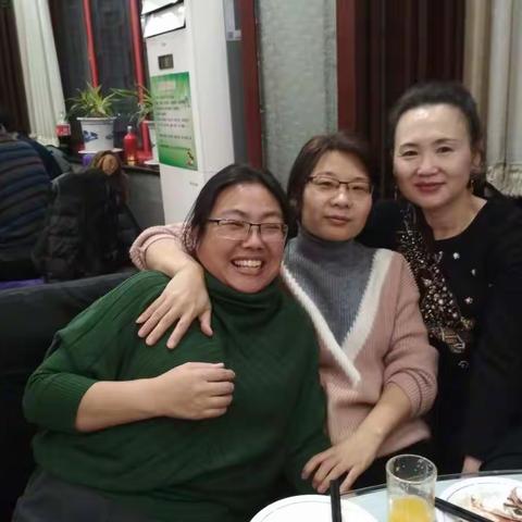 值2020年春节来临之际！祝哈尼、王兰英两大美女身体健康！全家幸福！春节快乐！万事如意！