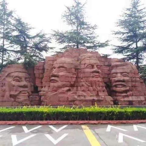 走进学校，走进教室，走近“你”