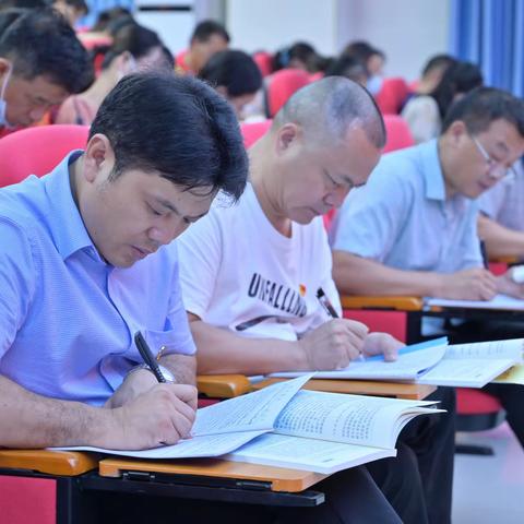 “立德铸魂 赤诚奉献”涟源三中师德师风建设专题教育如火如荼开展