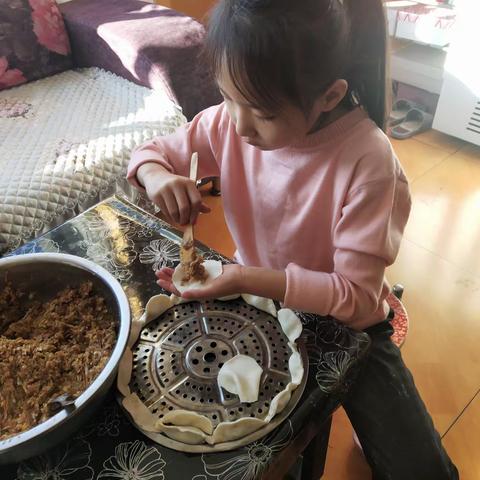 包饺子