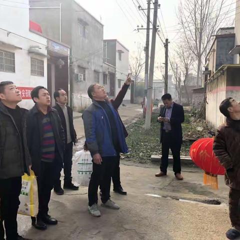 深入帮扶贫困户  精准扶贫暖人心