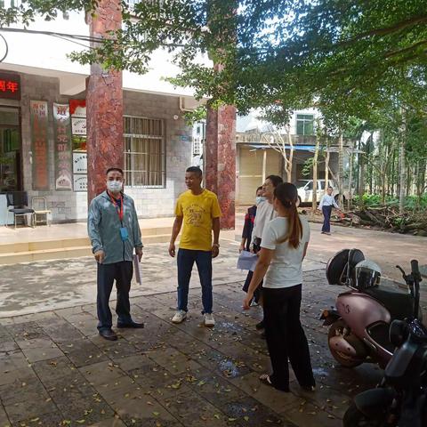 市检查组到道育村委会督查全民核酸检测工作