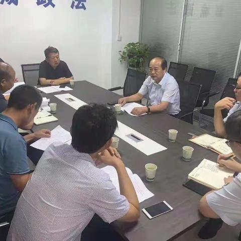 重拳出击    打击逃废金融债务