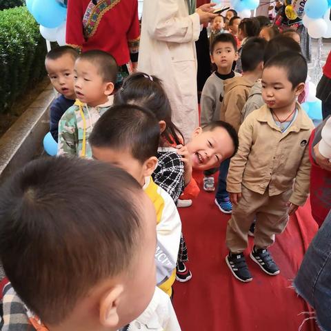 柳城幼儿园——“幸福畲家娃，快乐迎双节”游园活动