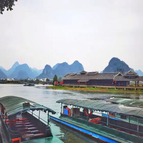 广西全景游之三∶桂林山水--世外桃源、漓江景区、十里画廊、漓江平乐游轮、银子岩，印象•刘三姐