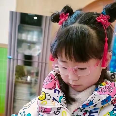 奥胜幼儿园——杨张芮婕一周生活日记