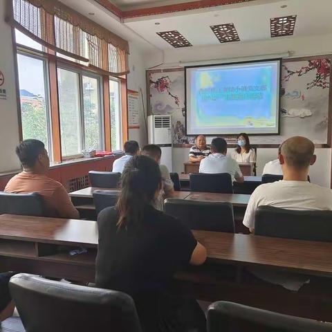 城西街道办叠翠社区香槟小镇党支部庆“七一”主题党日活动