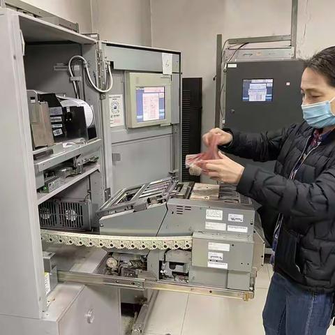 旺季营销排万难，建北支行胜收官
