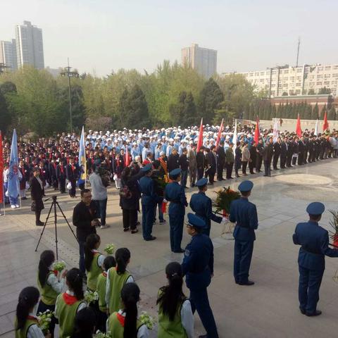 莲湖区承办西安市青少年清明祭奠活动