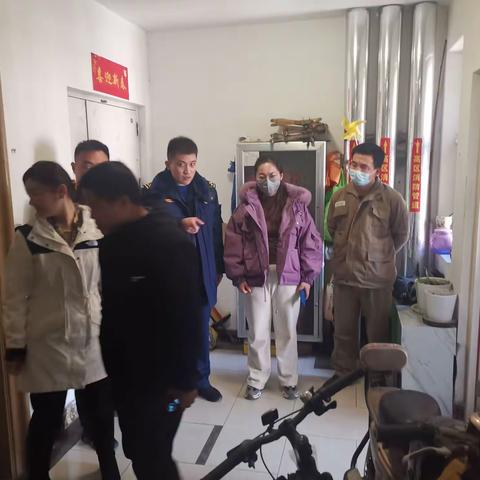 翡翠外滩社区开展“消防安全进社区”一系列消防安全活动