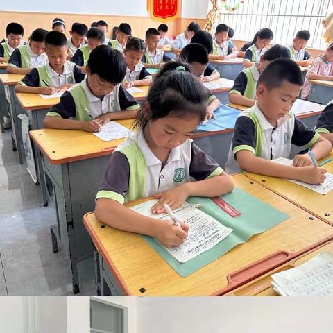 纸上书芳华，翰墨香校园——百草园小学师生书法大赛