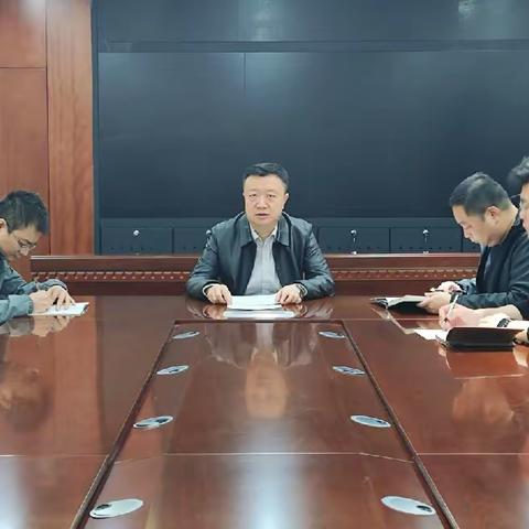 加压奋进 争先创优——区民政局召开党组会议 传达学习全区考核工作会议精神