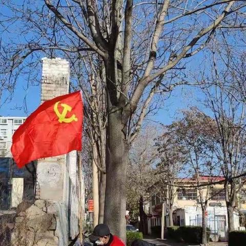 育才社区党委----            细“治”入微，“微网格爱心互助药箱”发挥“大作用”