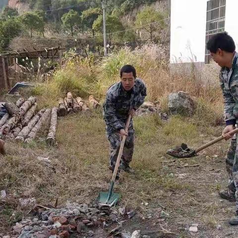 里田乡：公路沿线环境整治再发力