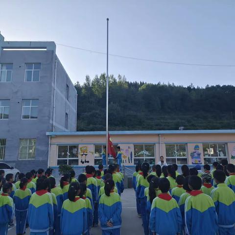 齐头并进·喜迎新学期      ——庄浪县郑河小学扎实开展开学各项工作