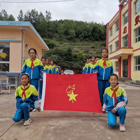 庄浪县郑河小学举办国学经典诵读活动暨“庆六一”趣味运动会