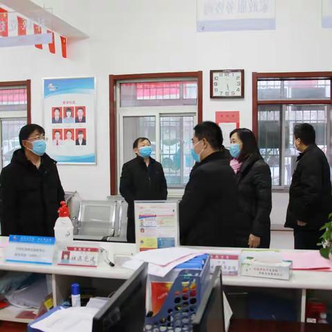党员“双报到”助力社区做好疫情防控工作