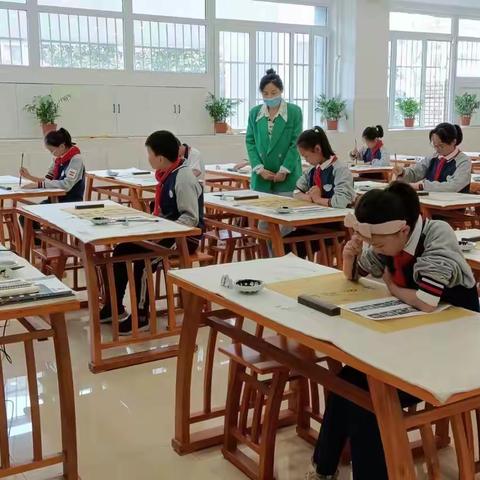 戴湖小学迎接蚌埠市书法教育质量检测