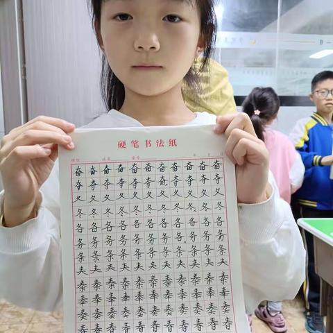 书法班星期六下午    国庆落下的我们快速赶上！