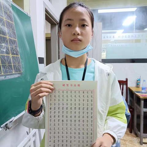 书法班，星期六下午优秀总是要慢慢来的，只要开始了，优秀就不远了！