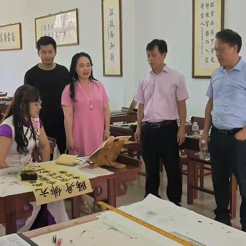 临高美术教研共同体在新盈中心校开展第一次教研活动