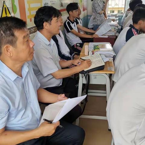 聚焦中考，精准把脉——教育局领导莅临和安中学调研教学工作