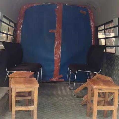 实干加巧干，及时改装车辆，投入病患转移