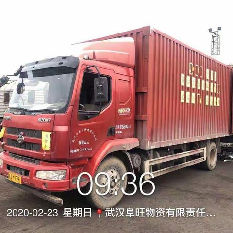 最美逆行者，万能环卫车驾驶员。