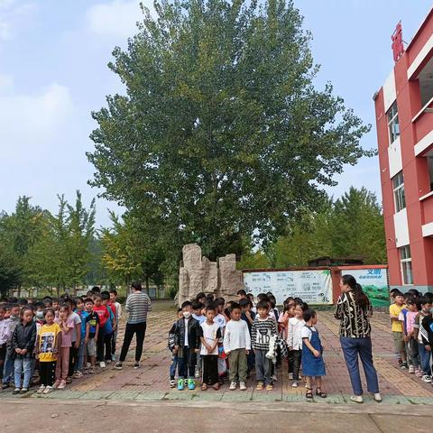 邹庄镇刘沟小学之我们开学啦！