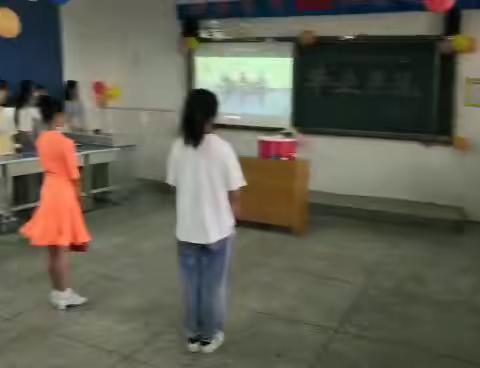 童心向党 逐梦未来——庆华小学2015级学生毕业典礼