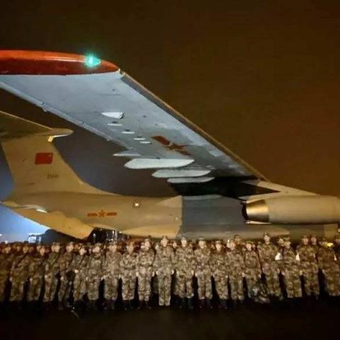 三军奉令下楚荊