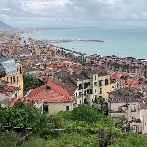 雨中游萨莱诺（Salerno）