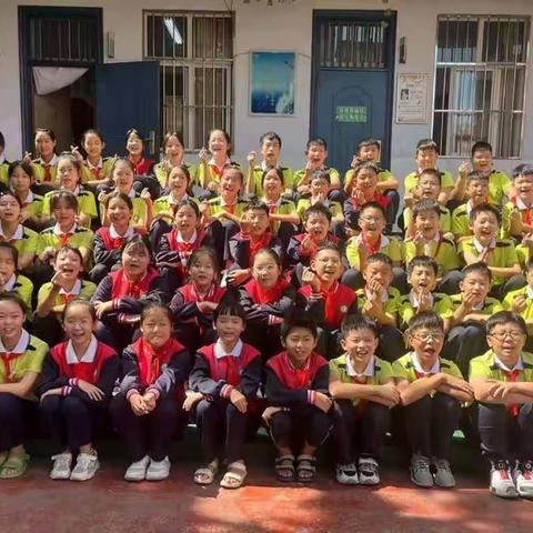 【榜样引领】云端守望成长路  初心不改桃李情——记嵩县第二实验小学班主任的坚守与担当（四）