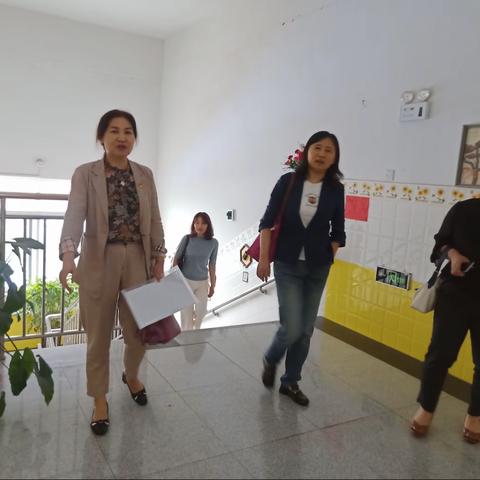 以评促建   慎思笃行----章丘区柳沟社区中心幼儿园迎接省级示范园区级初评