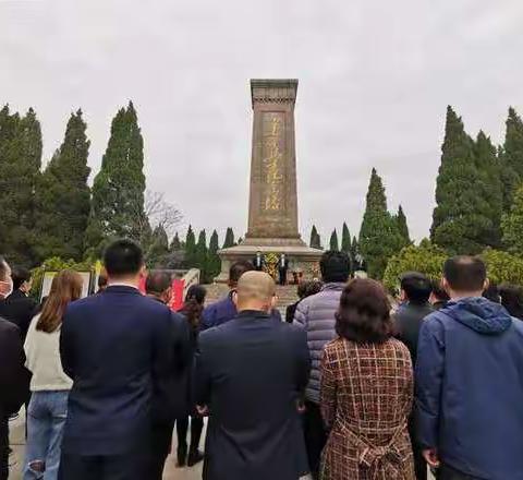 莱芜区农业农村局：清明祭扫缅怀先烈 党建和创传承红色基因