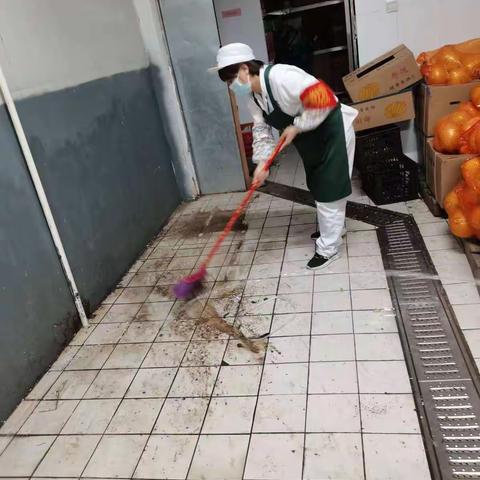 建始店生鲜盘点做卫生图片