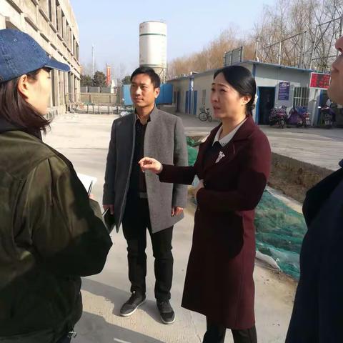 重谋划，抓落实，高效推进社区建设、民生项目